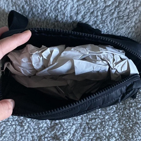 LULULEMON quilted puff belt bag NWT - Picture 11 of 14